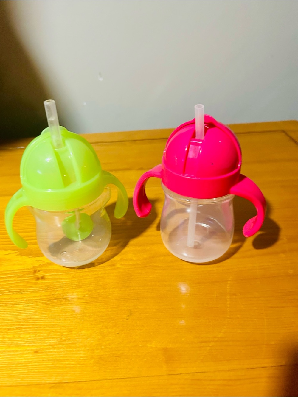 Munchkin Training Straw Cups - Neon Green and Hot Pink